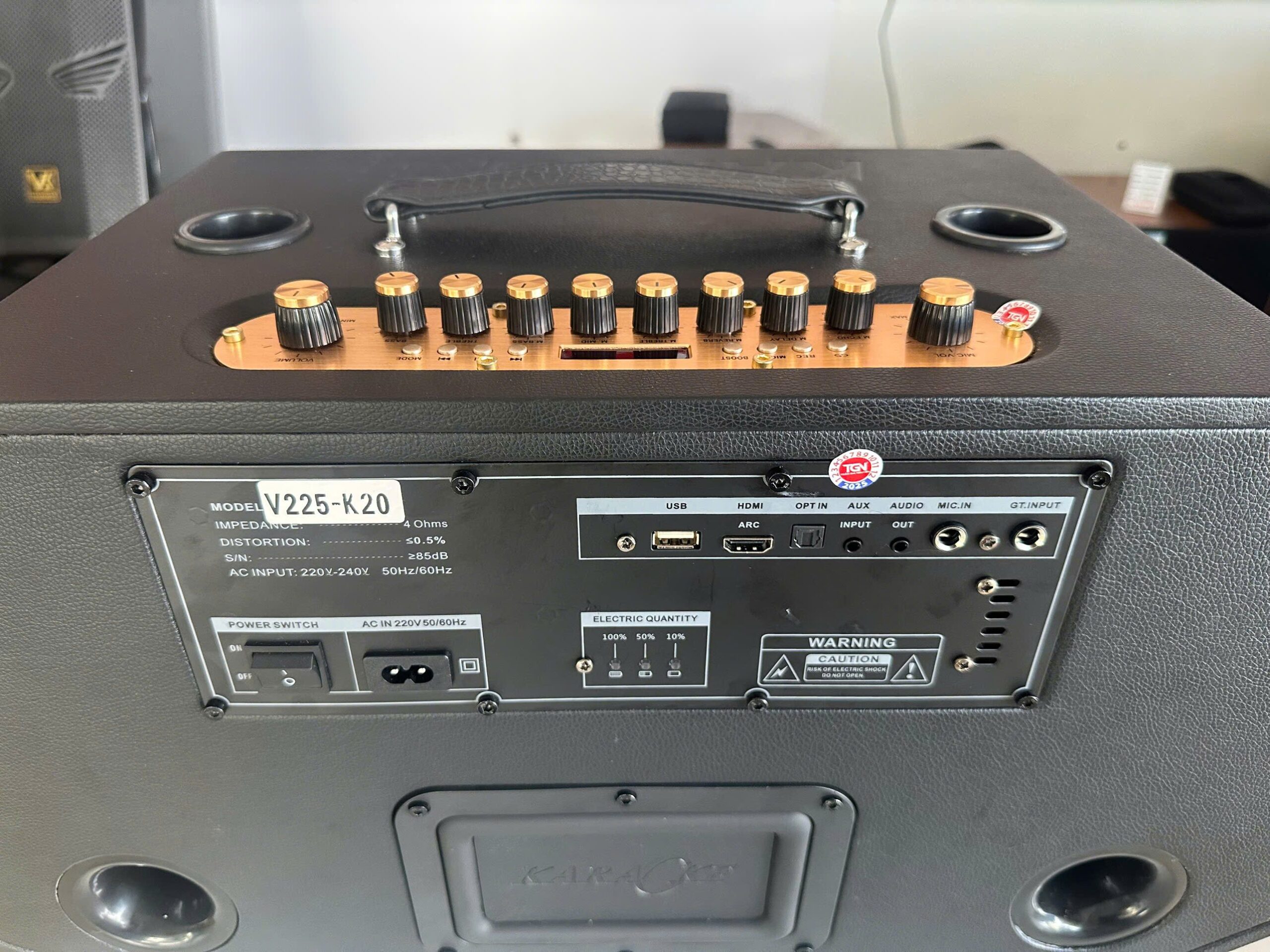 Loa Xách Tay Vinhpro V-225 K20 Loa Xách Tay Vinhpro V-225 K20