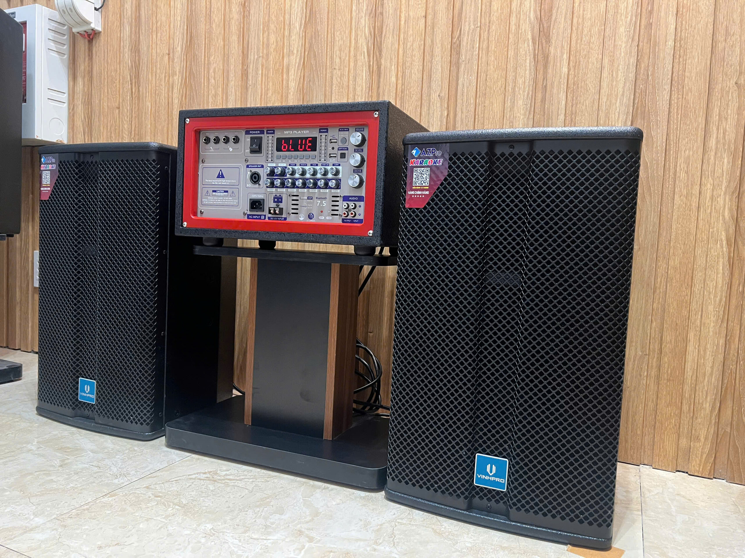 TỦ COMBO AMPLI 003 VINHPRO (350W): Dàn Karaoke Di Động Cao Cấp, Linh Kiện Nhập Khẩu TỦ COMBO AMPLI 003 VINHPRO (350W): Dàn Karaoke Di Động Cao Cấp, Linh Kiện Nhập Khẩu - Ảnh 3